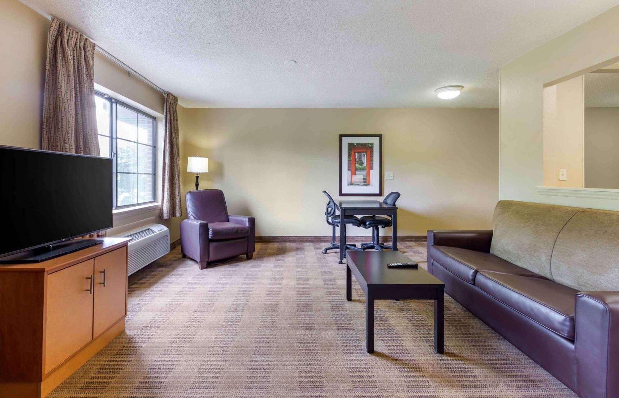 Extended Stay America Select Suites - Raleigh - Rtp - 4610 Miami Blvd Durham Exteriér fotografie