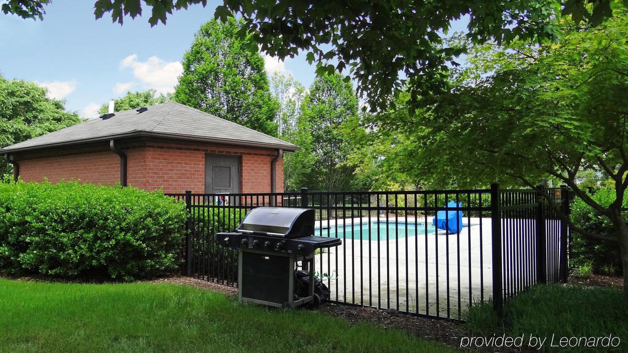 Extended Stay America Select Suites - Raleigh - Rtp - 4610 Miami Blvd Durham Exteriér fotografie